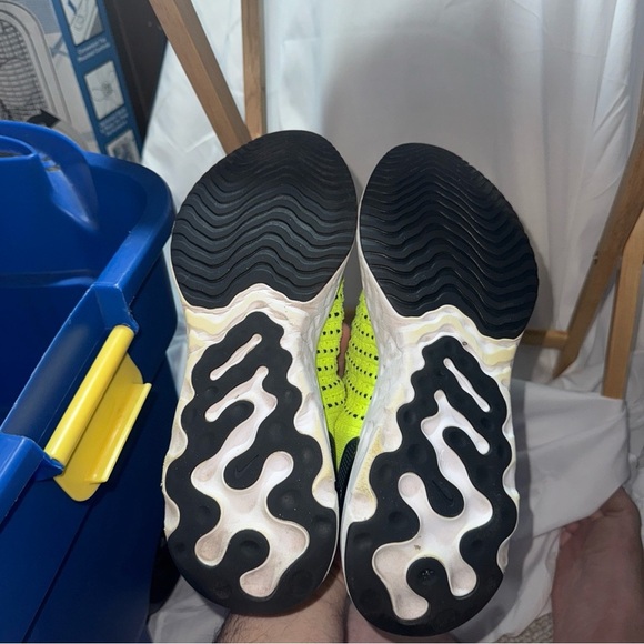 Nike React Phantom Run FK Flyknit 2 Volt Green  DM7603-700 Men's Size 11.5 - Picture 4 of 8